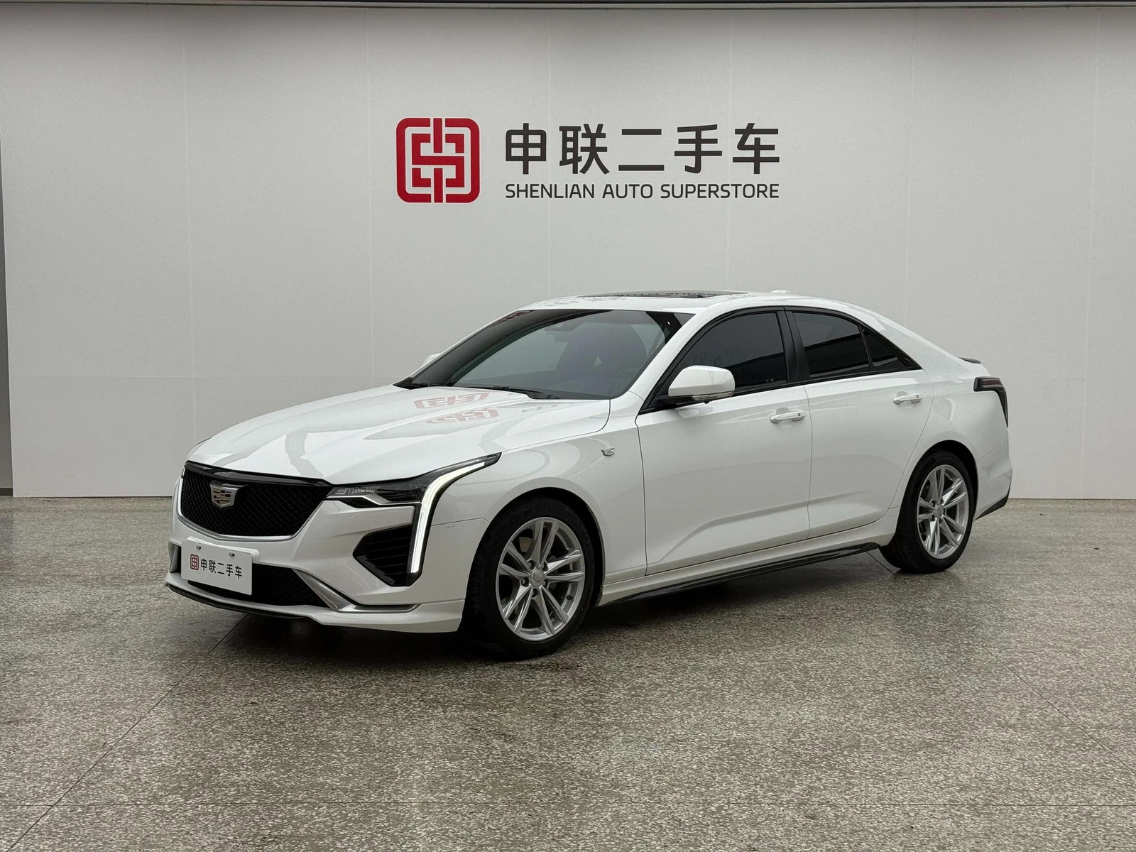 Cadillac CT4