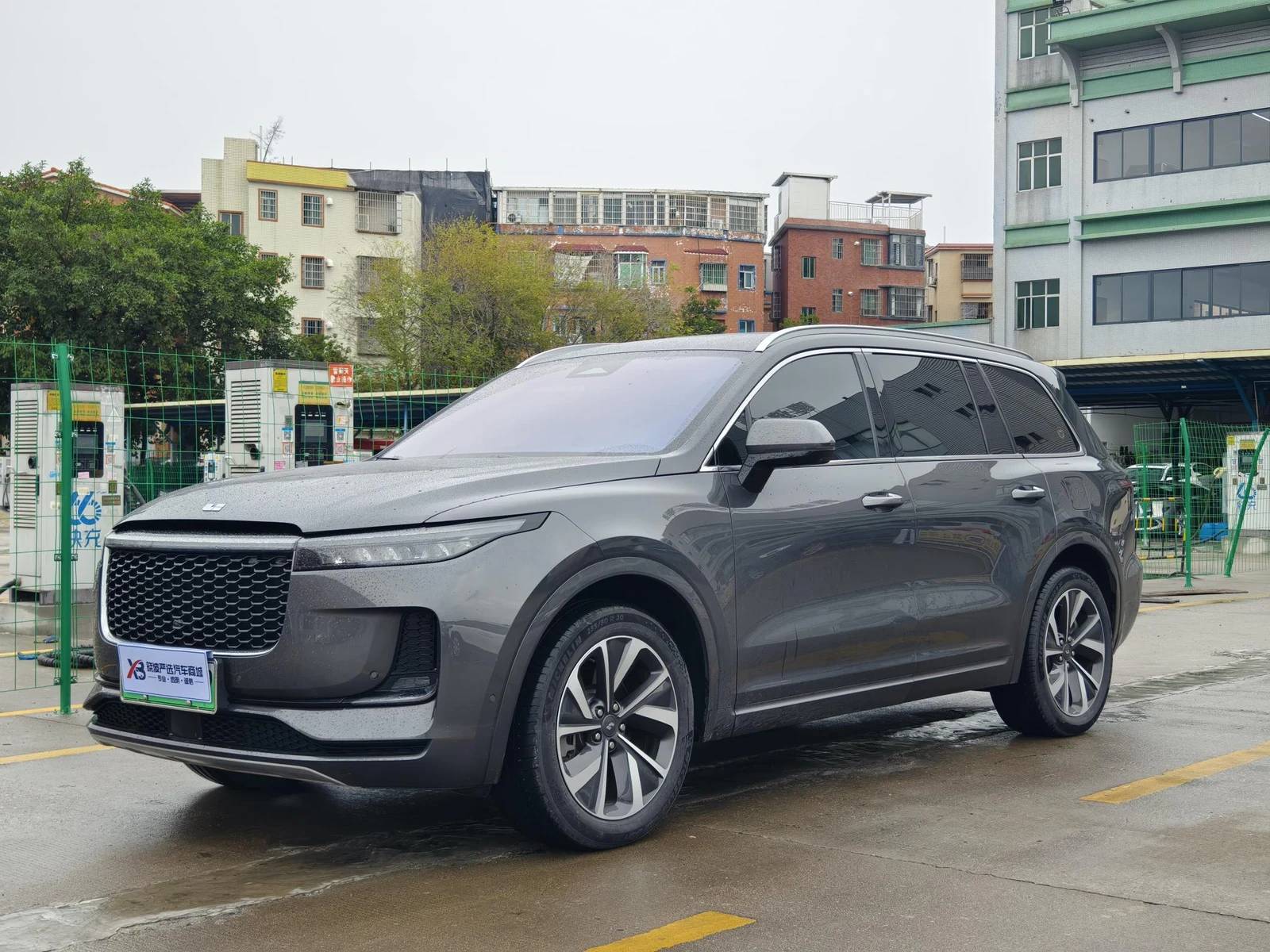 Li Auto ONE