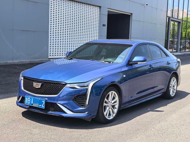 Cadillac CT4