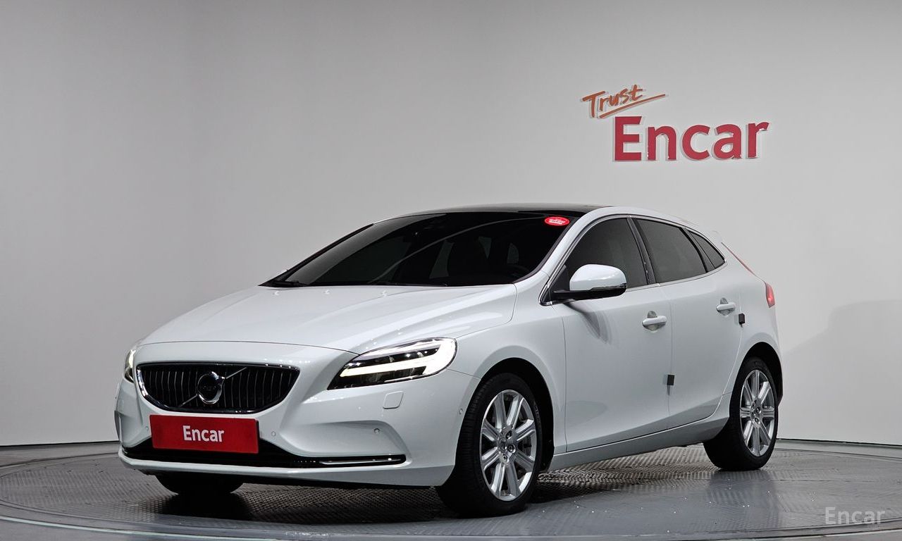 Volvo V40
