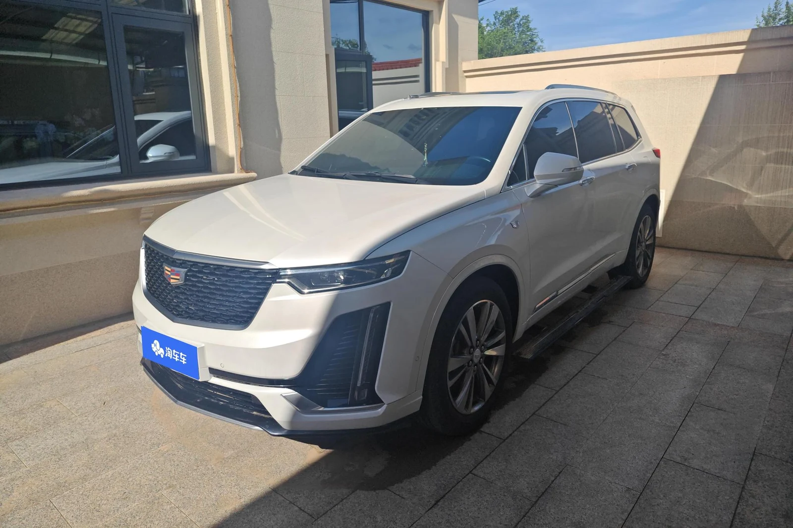 Cadillac XT6
