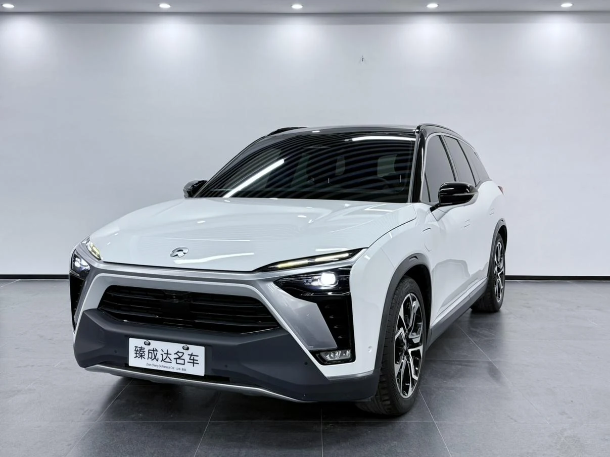 NIO ES8