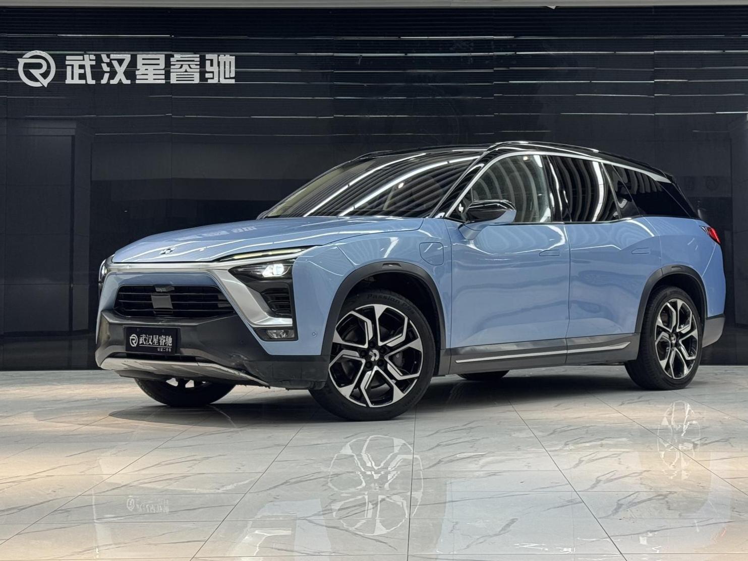 NIO ES8