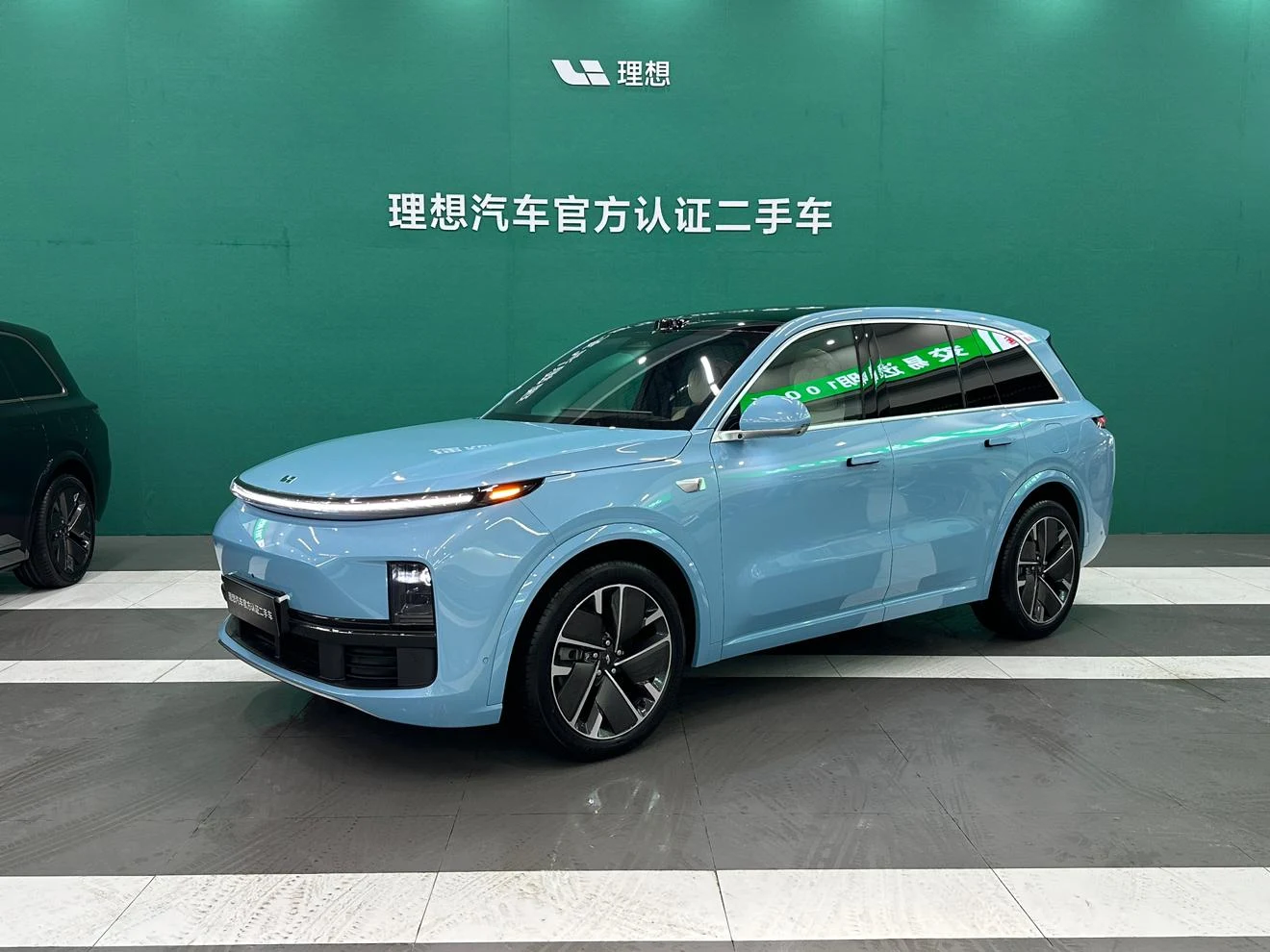 Li Auto L8