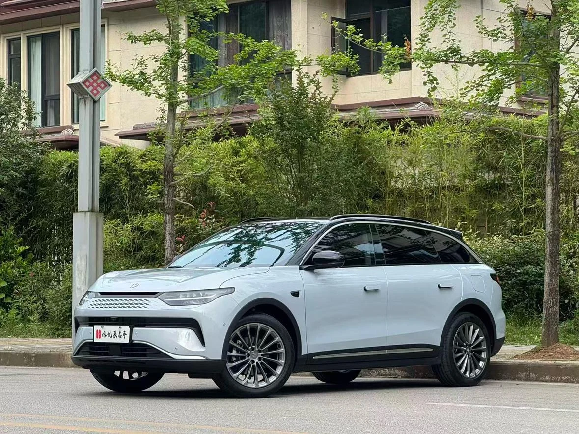 Leapmotor C11