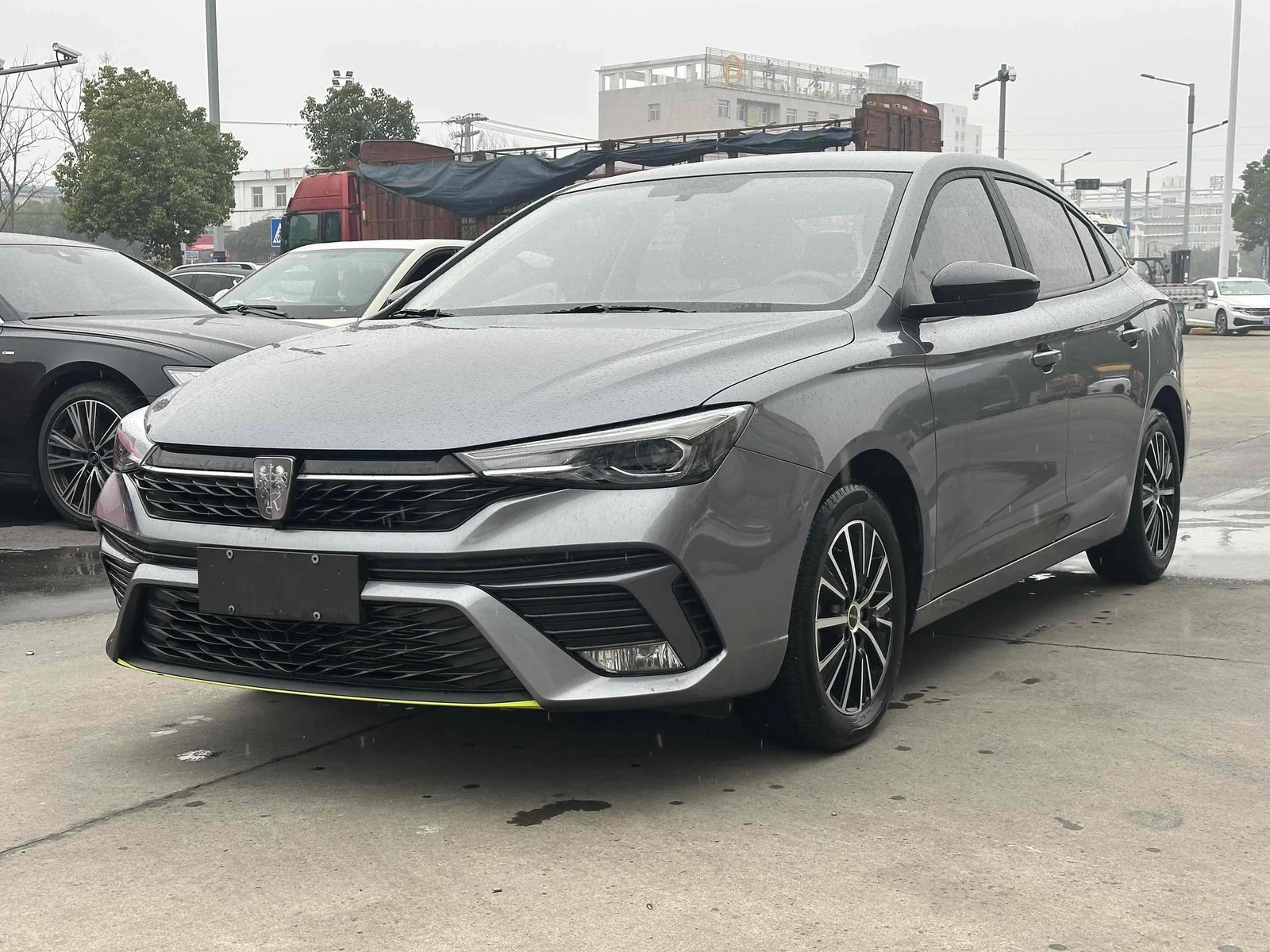 Roewe i5