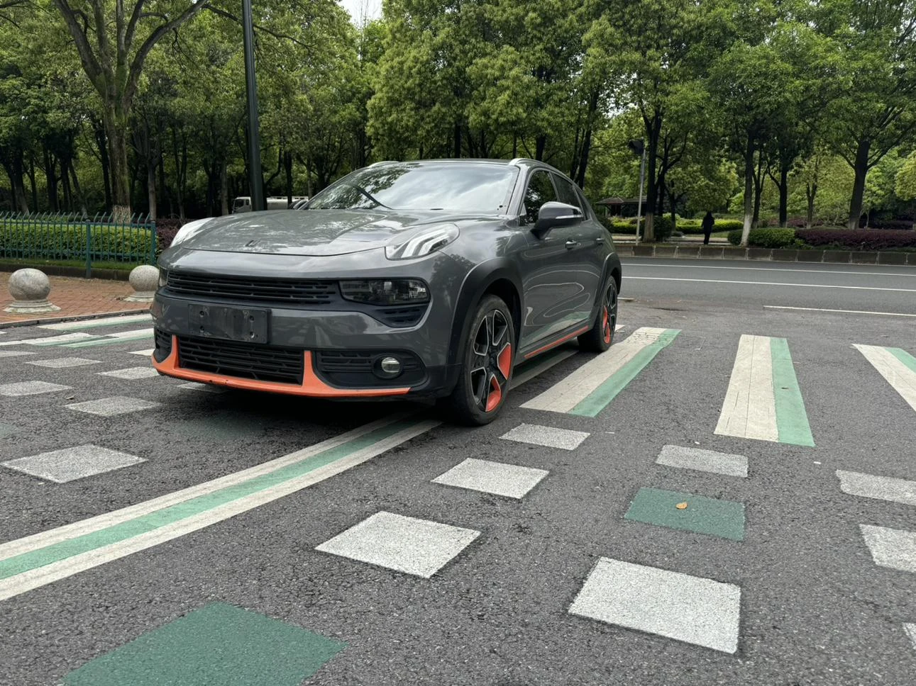 Lynk & Co 02