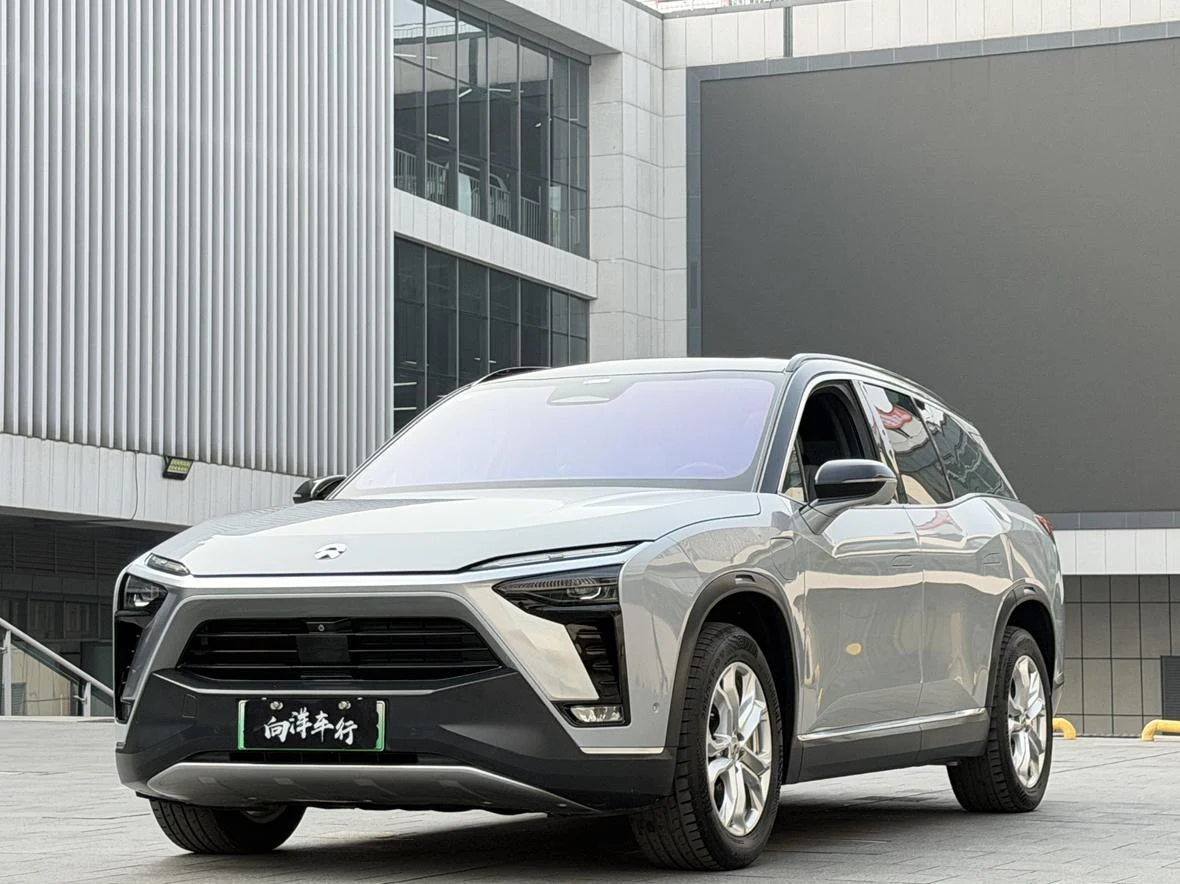NIO ES8