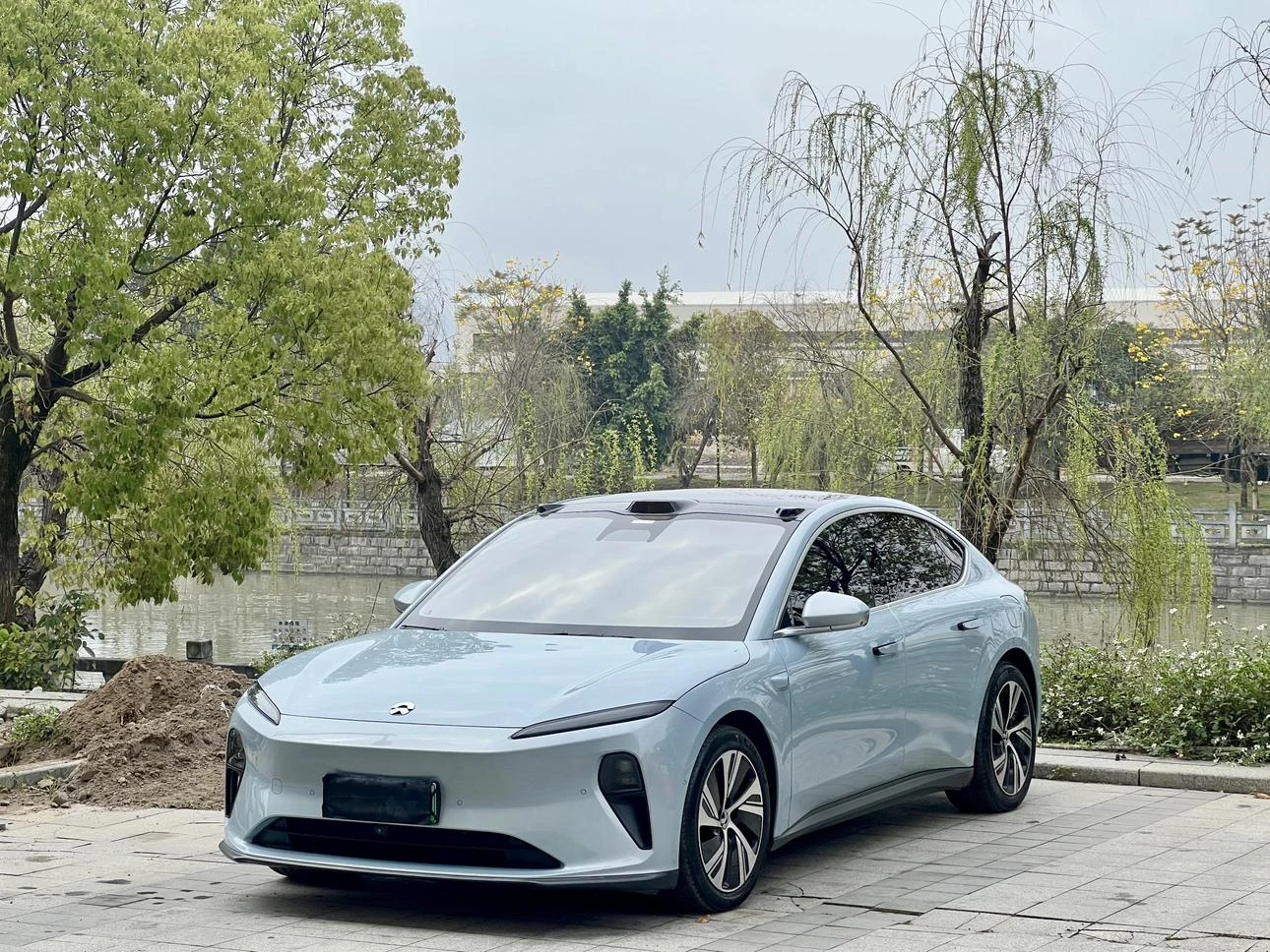 NIO ET5