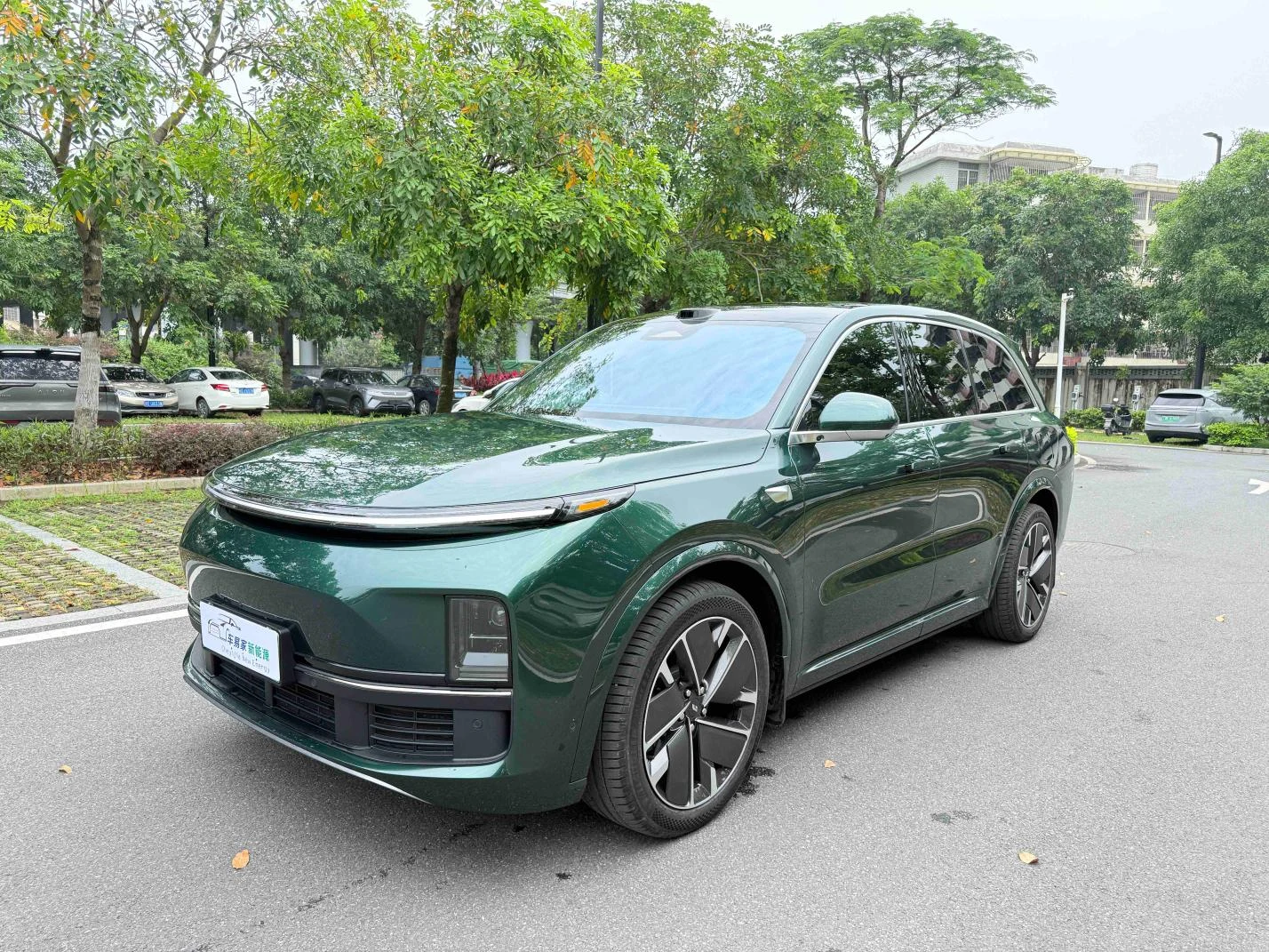 Li Auto L8