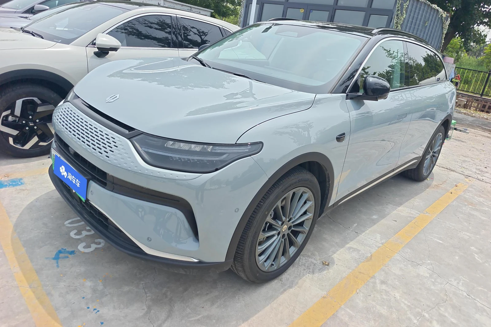 Leapmotor C11