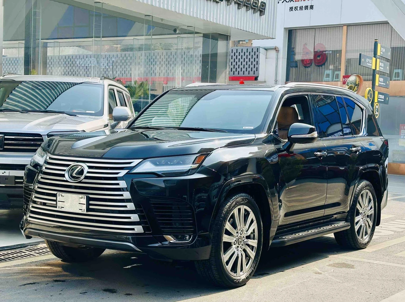 Lexus LX