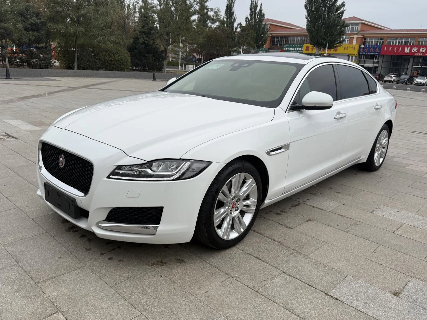 Jaguar XFL