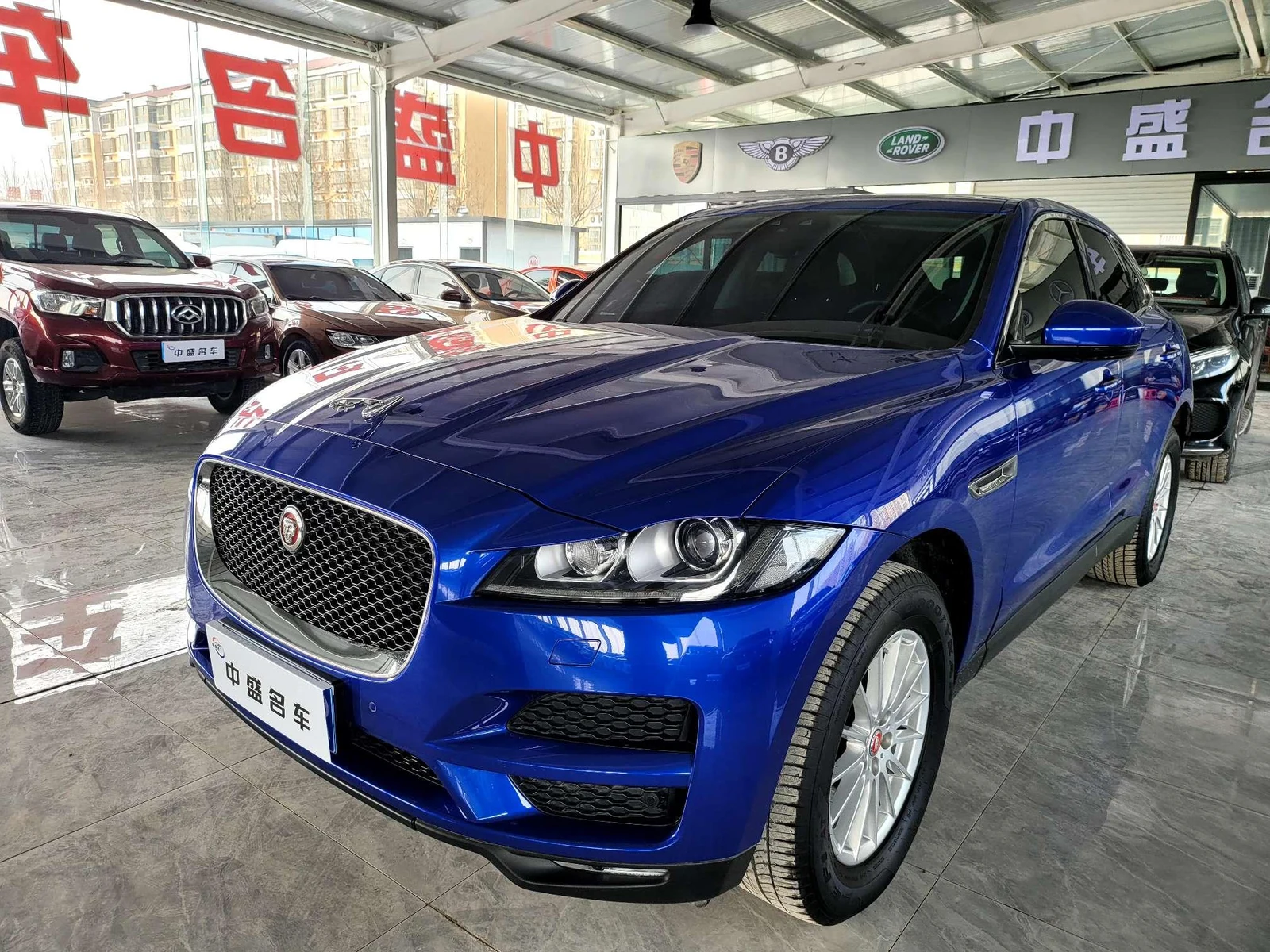 Jaguar F-Pace
