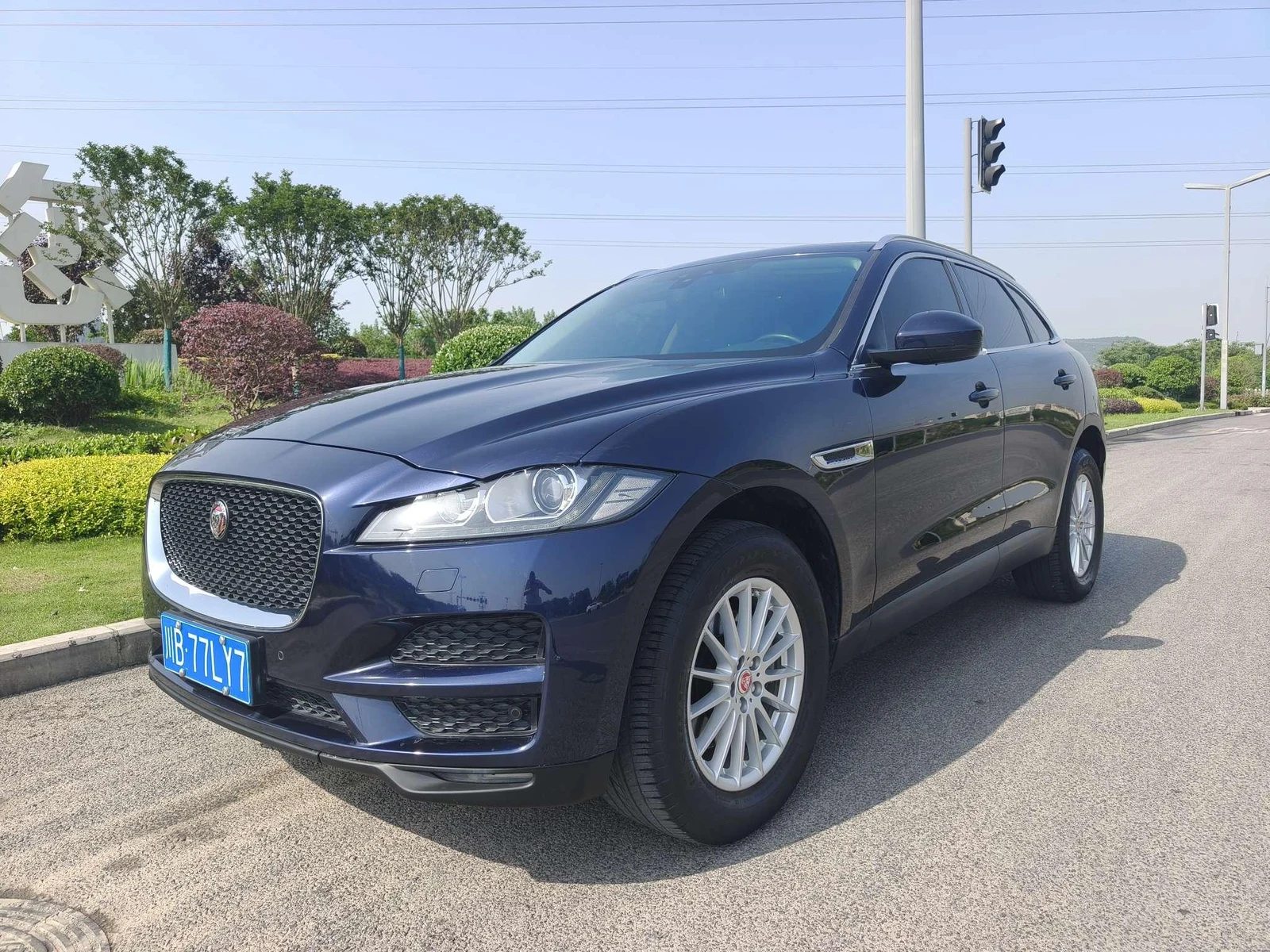 Jaguar F-Pace