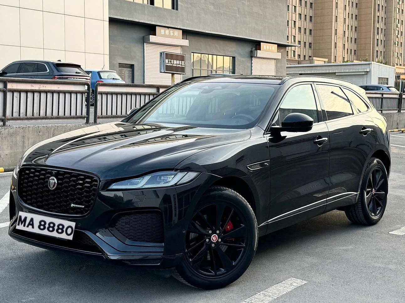 Jaguar F-Pace