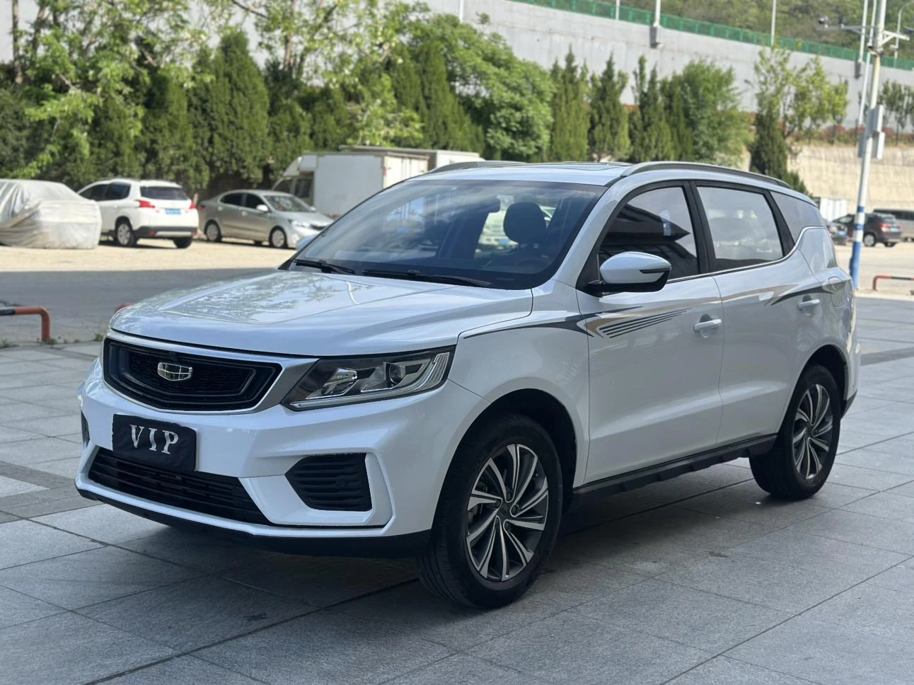 Geely Vision X6