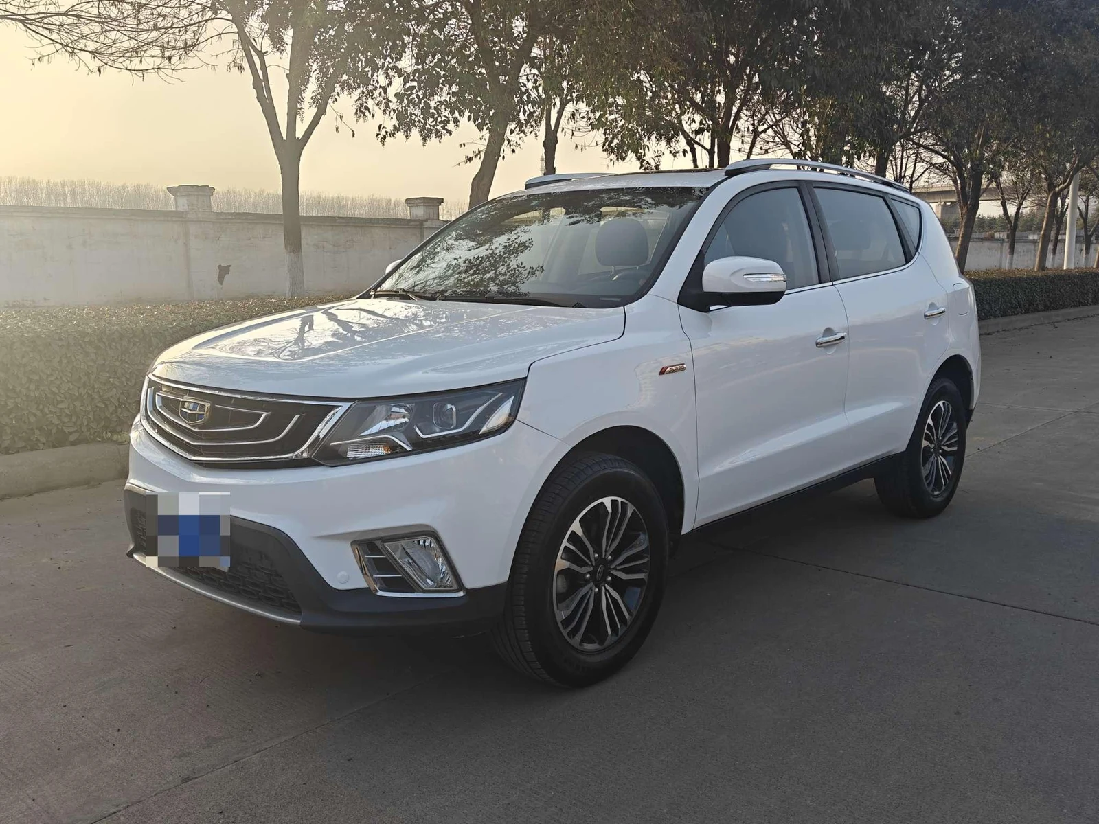 Geely Vision X6