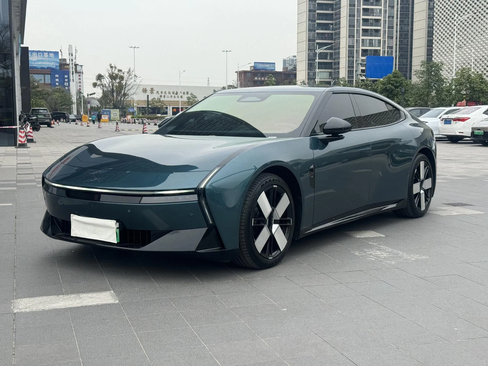 Xpeng P7