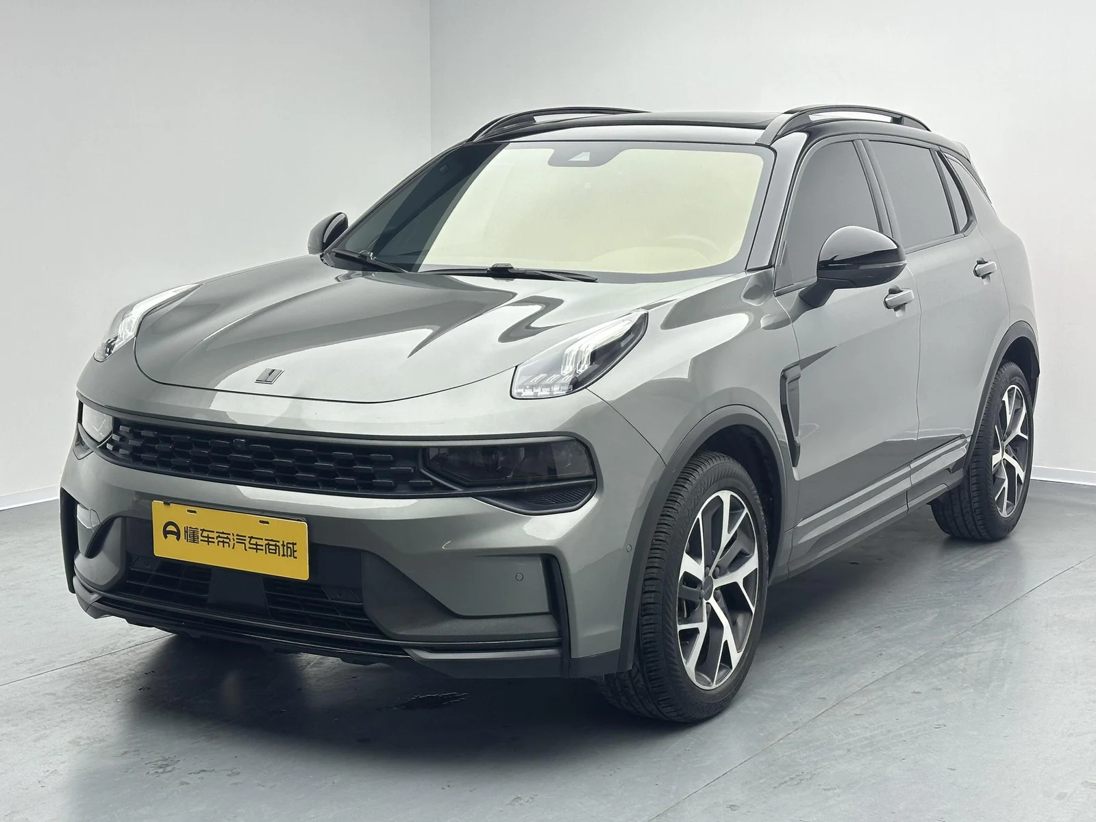 Lynk & Co 01