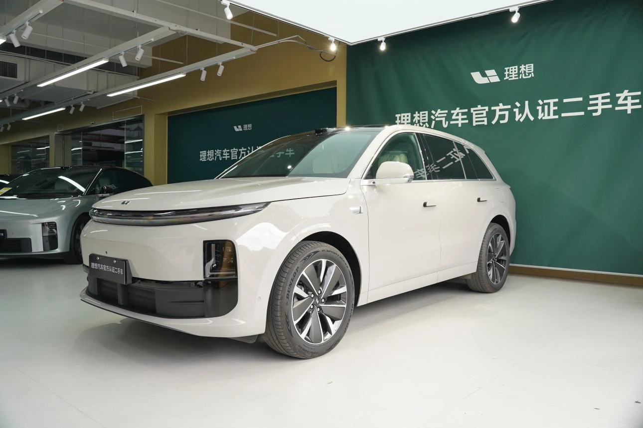 Li Auto L6