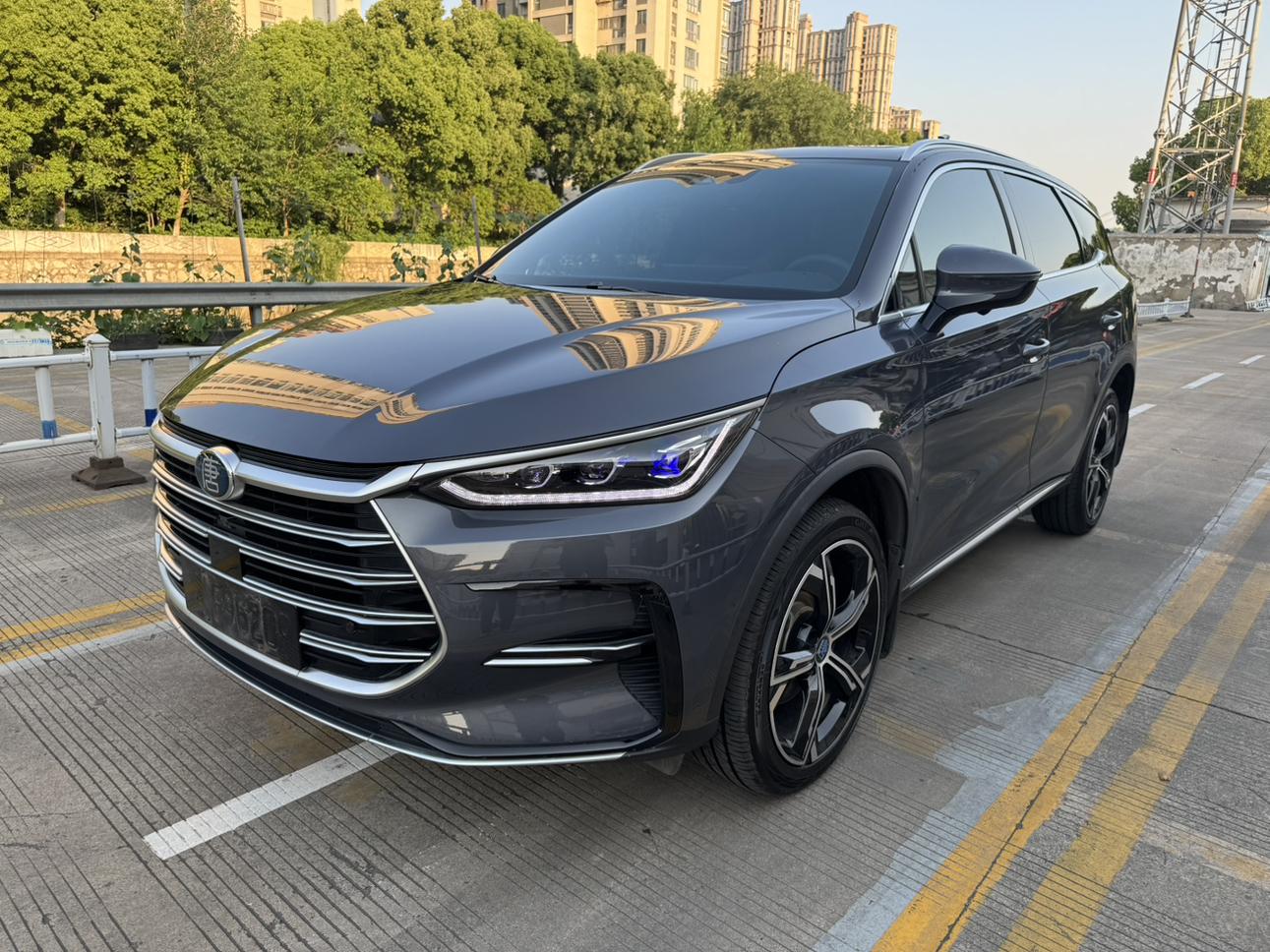 BYD Tang