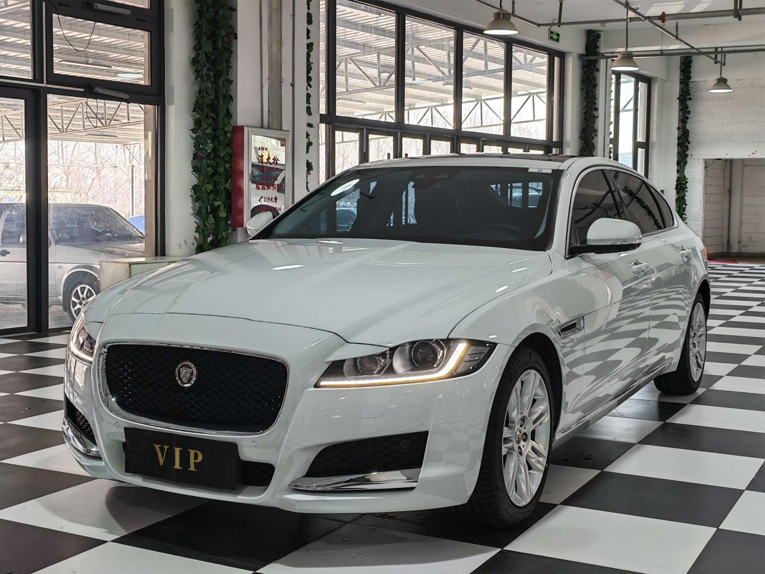 Jaguar XFL