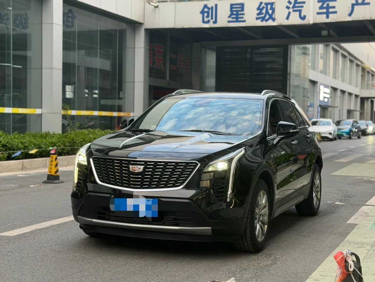Cadillac XT4