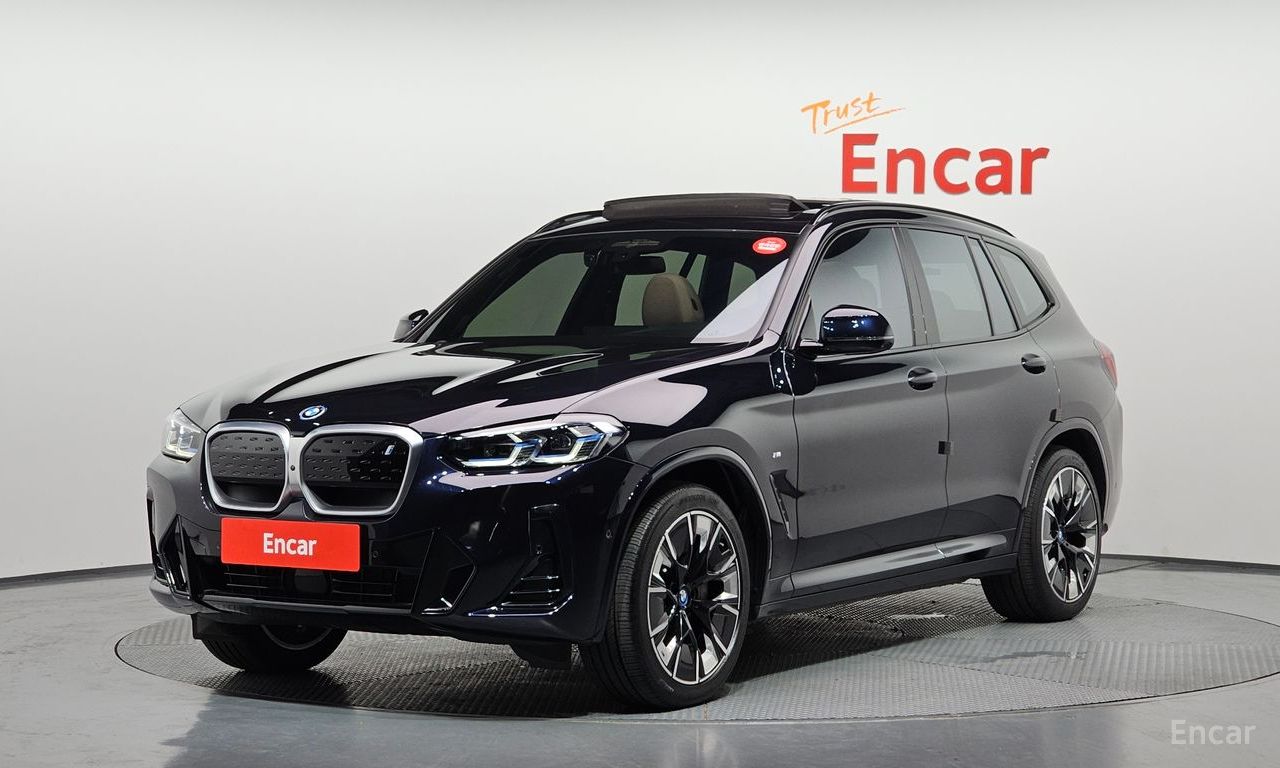 BMW iX3
