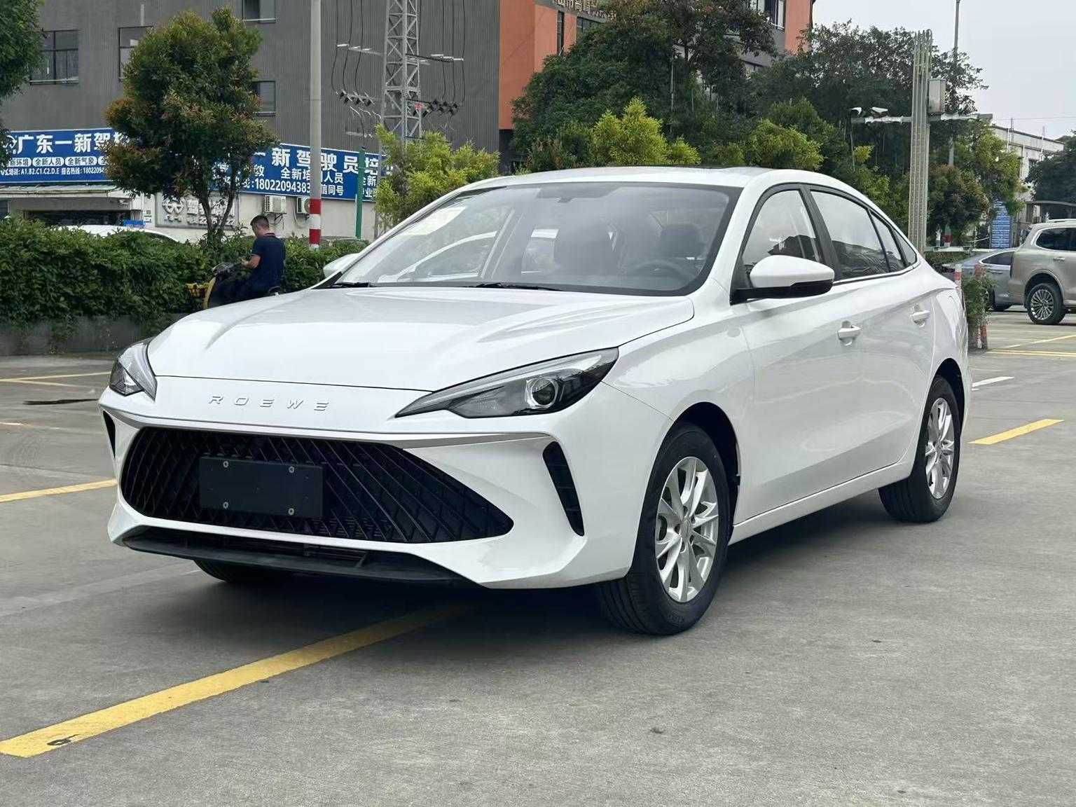Roewe i5