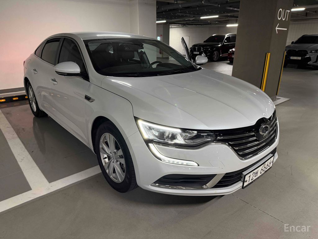 Renault SM6