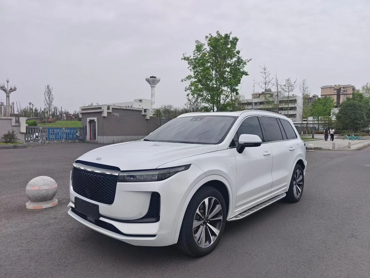 Li Auto ONE