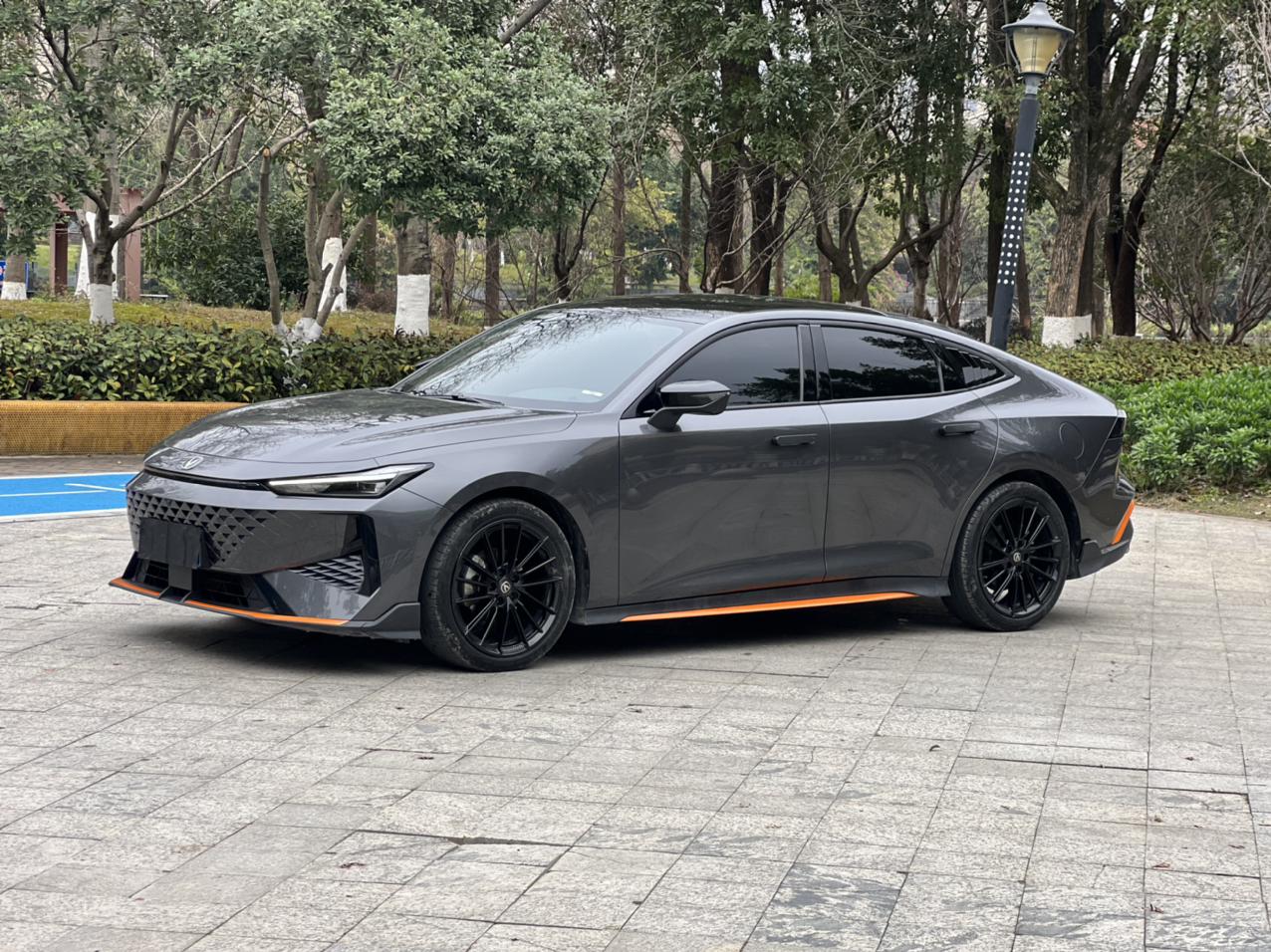 Changan UNI-V