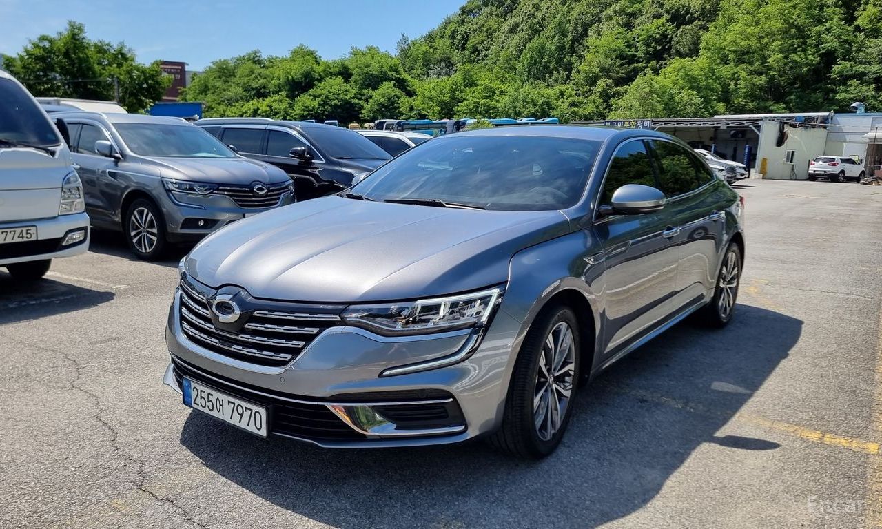 Renault SM6