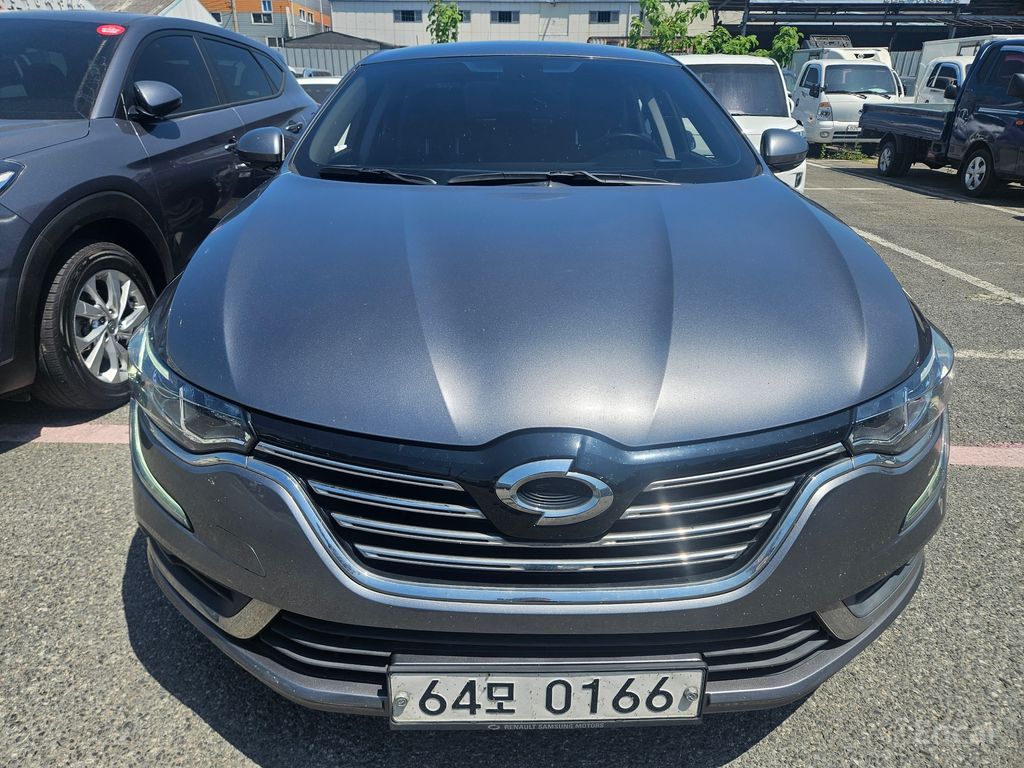 Renault SM6