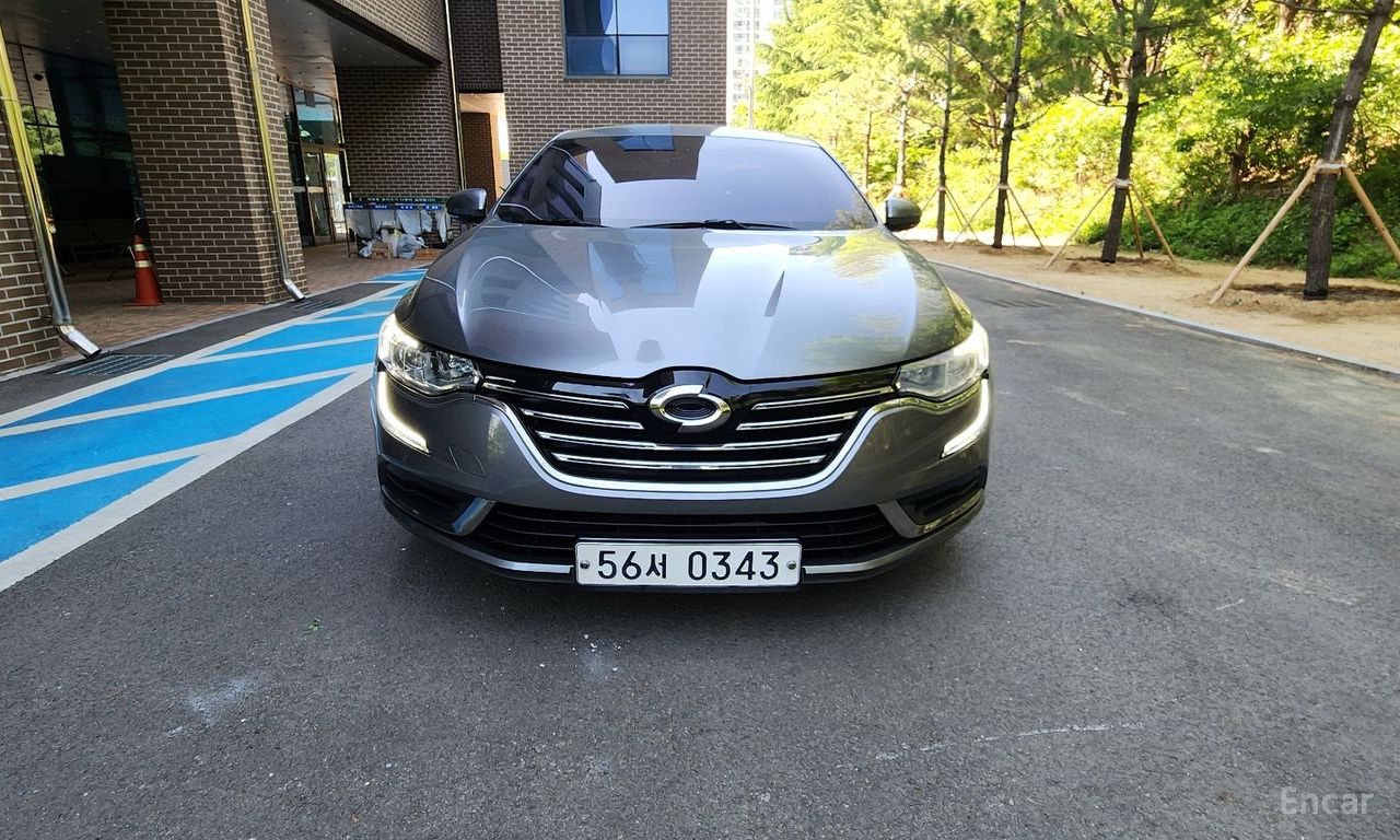 Renault SM6