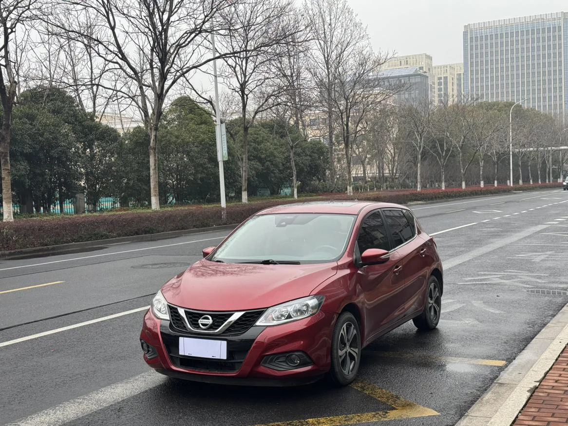 Nissan Tiida