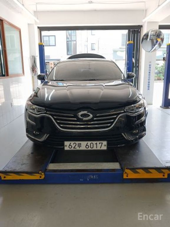 Renault SM6