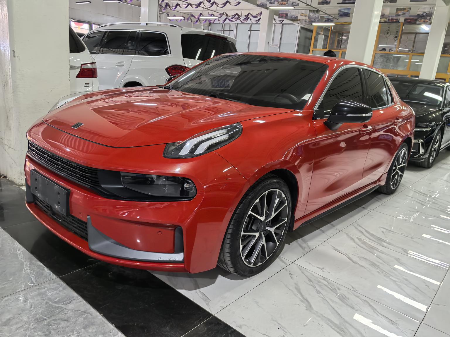 Lynk & Co 03