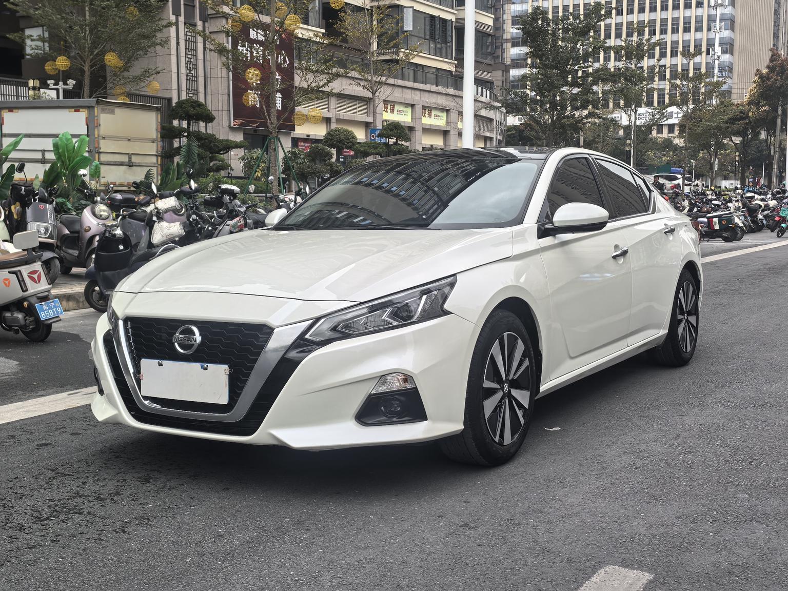 Nissan Altima