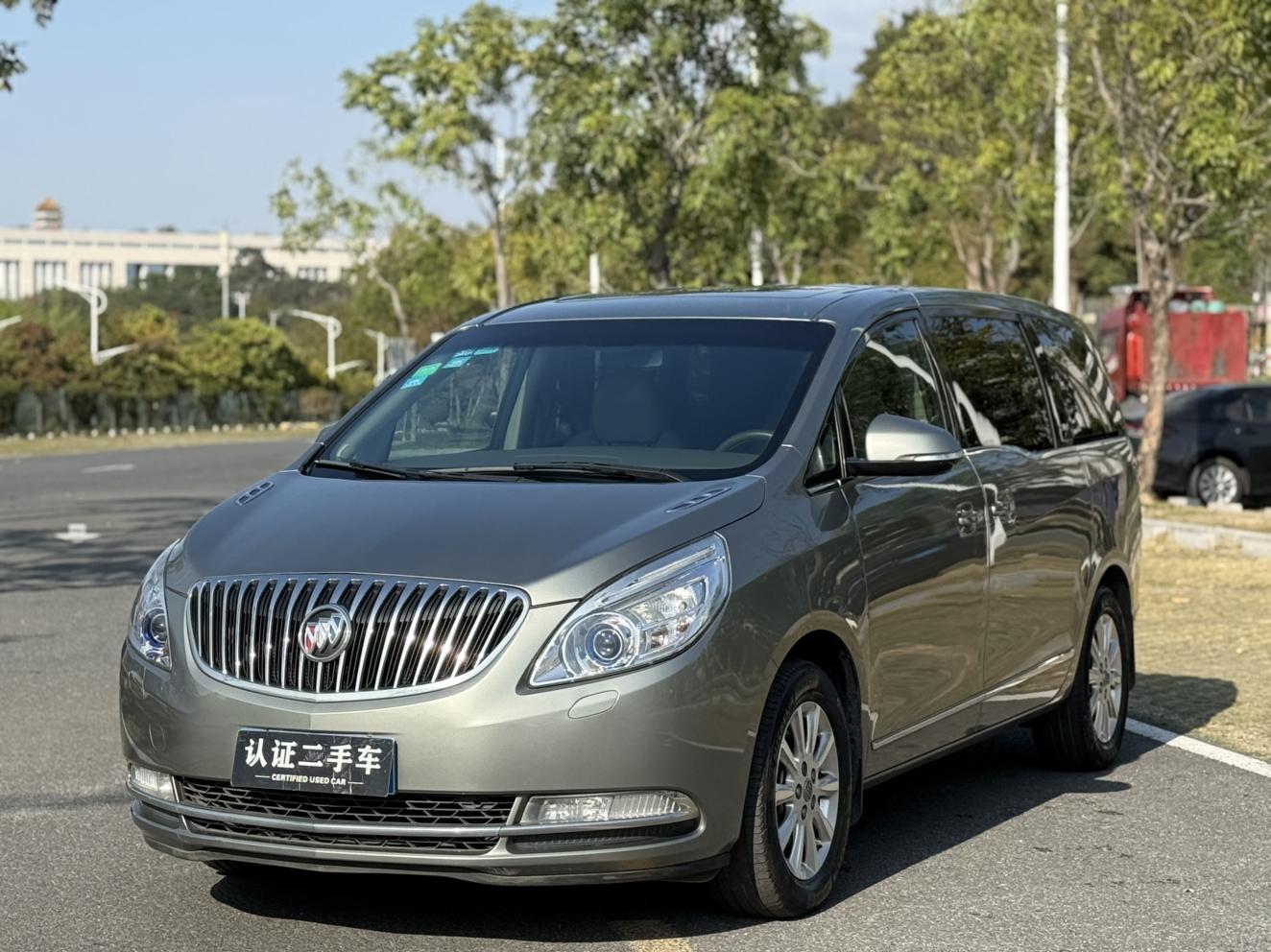 Buick GL8