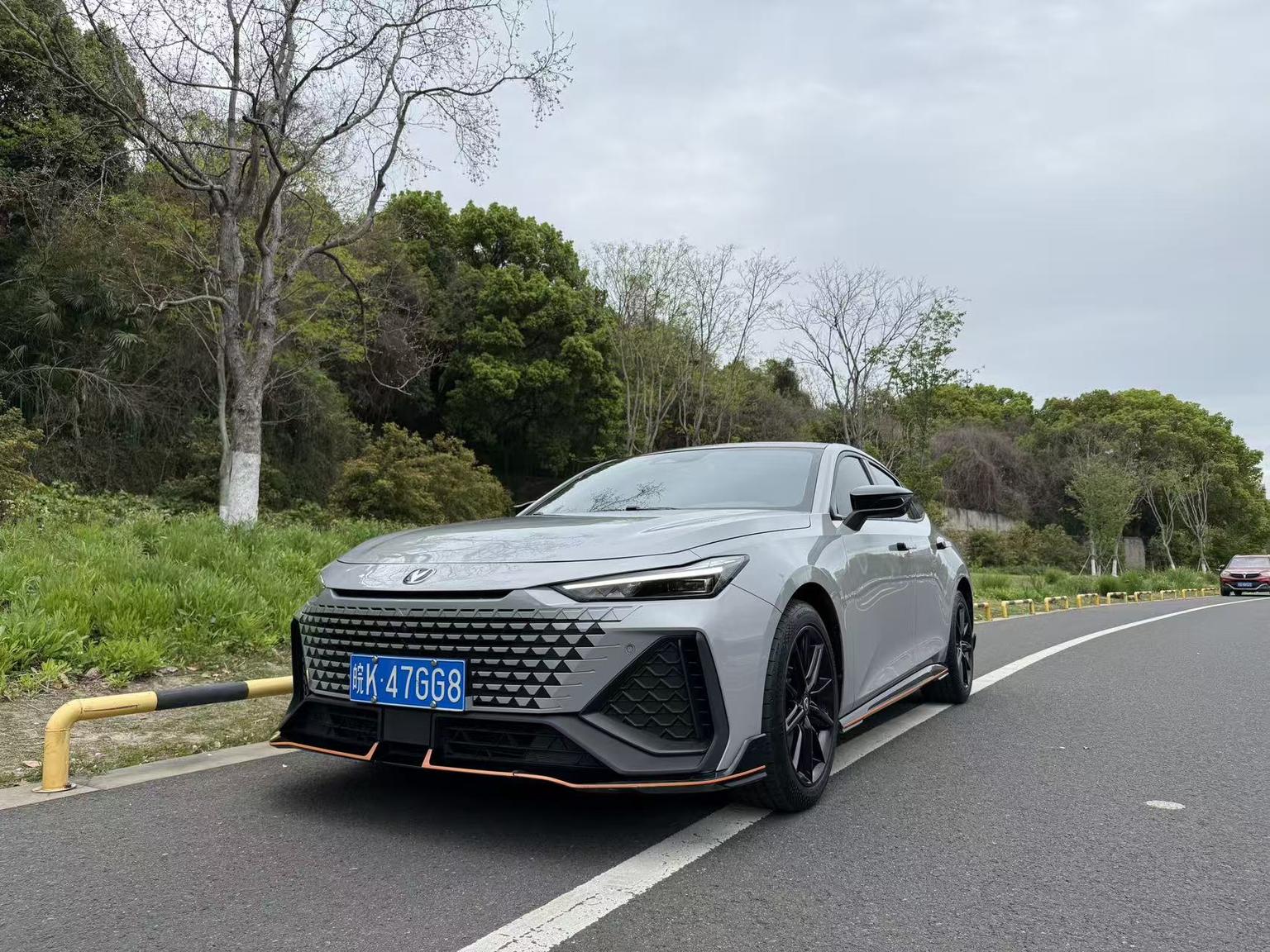 Changan UNI-V