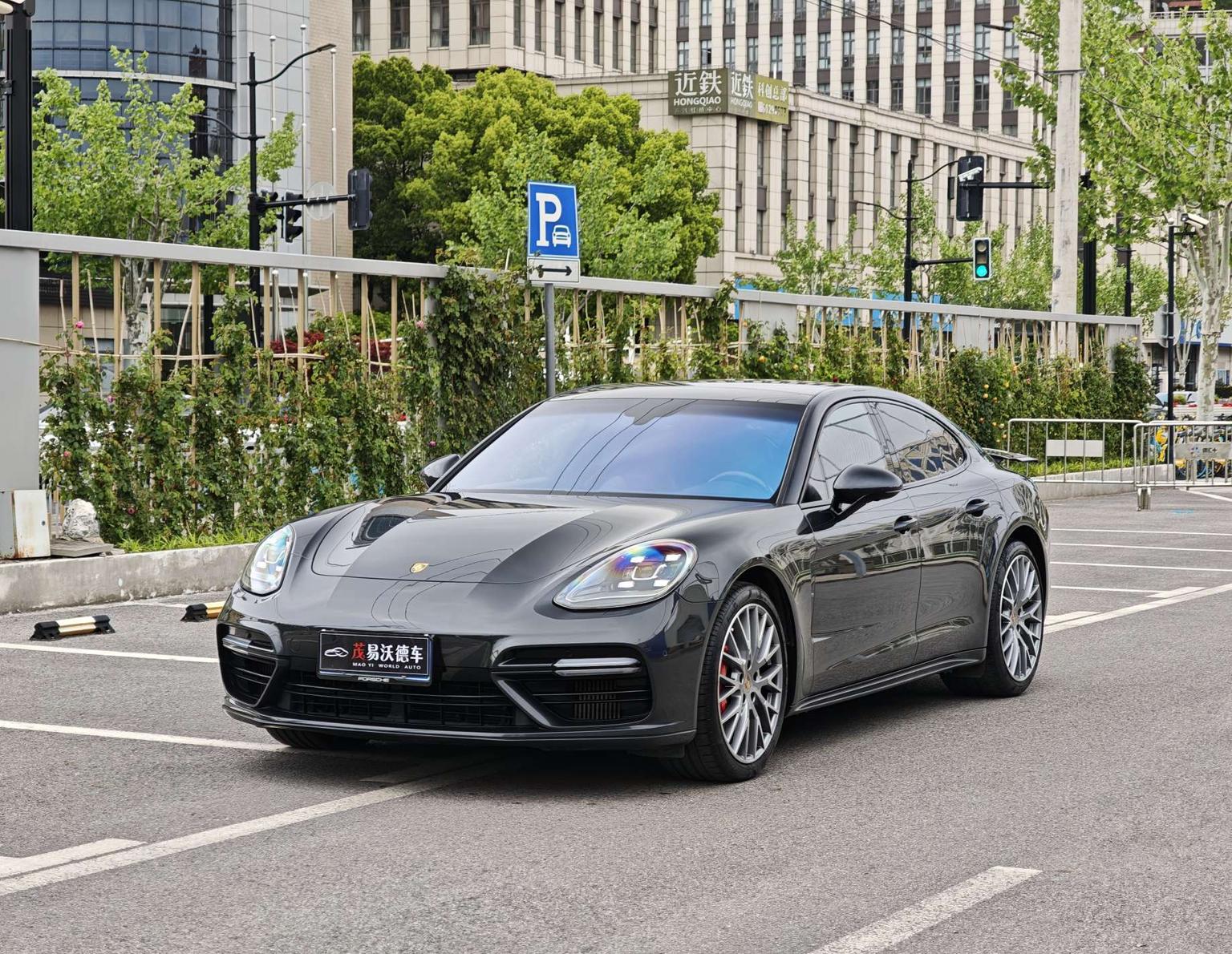 Porsche Panamera