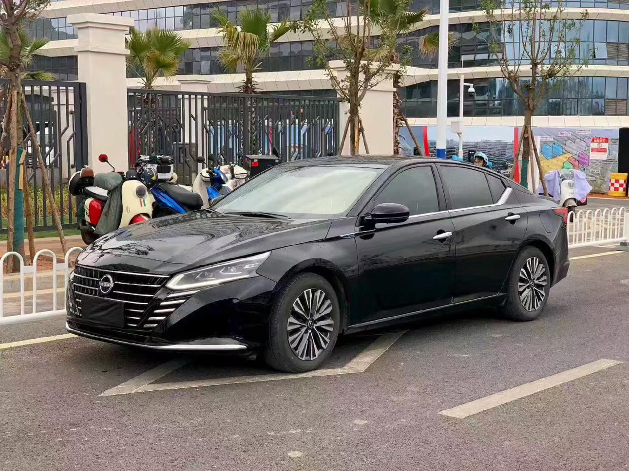 Nissan Altima
