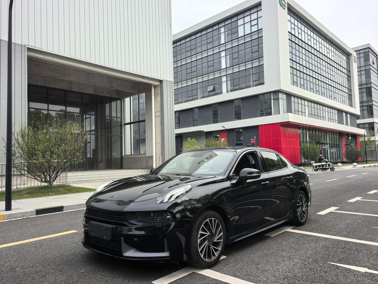 Lynk & Co 03