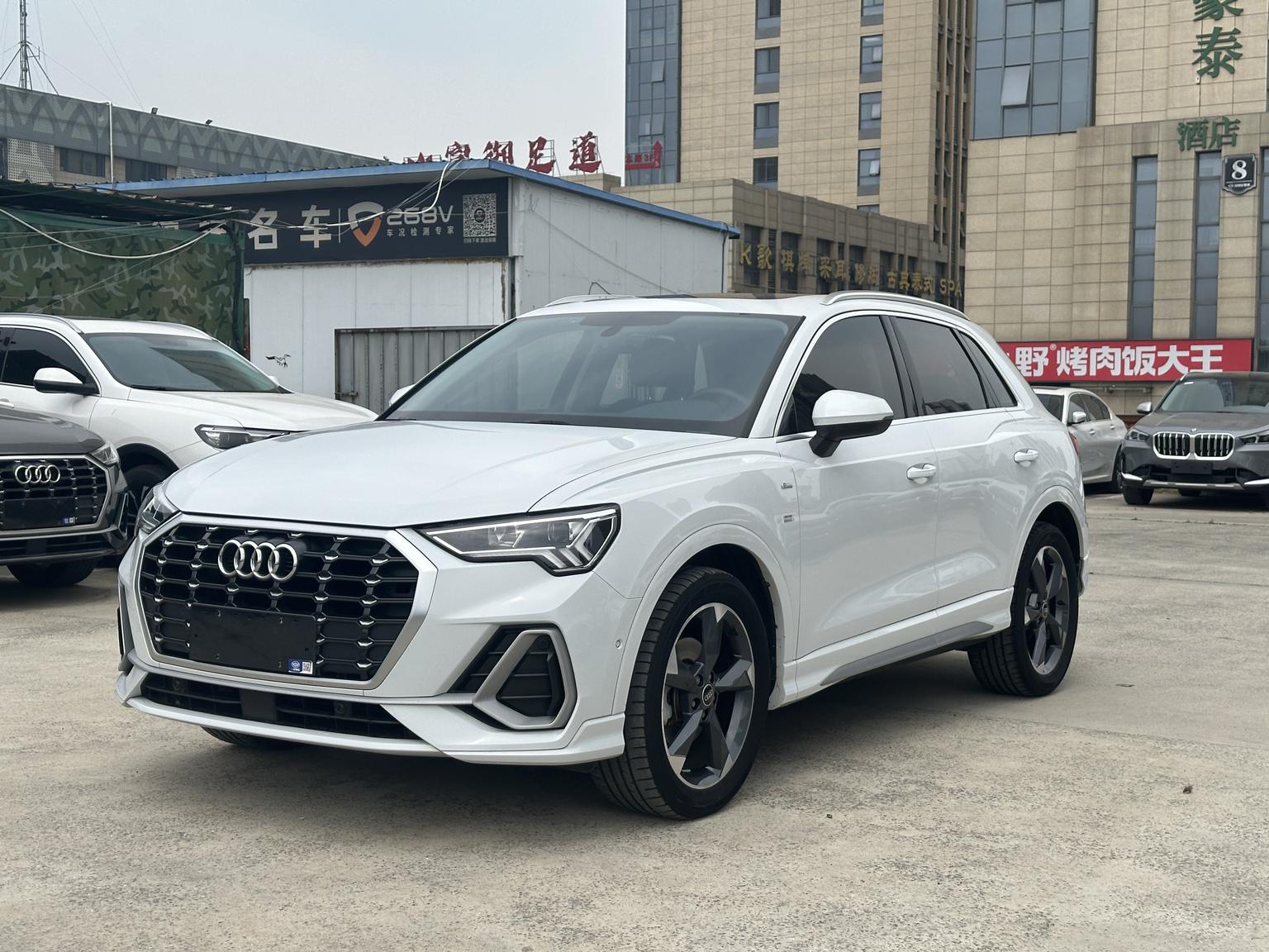Audi Q3
