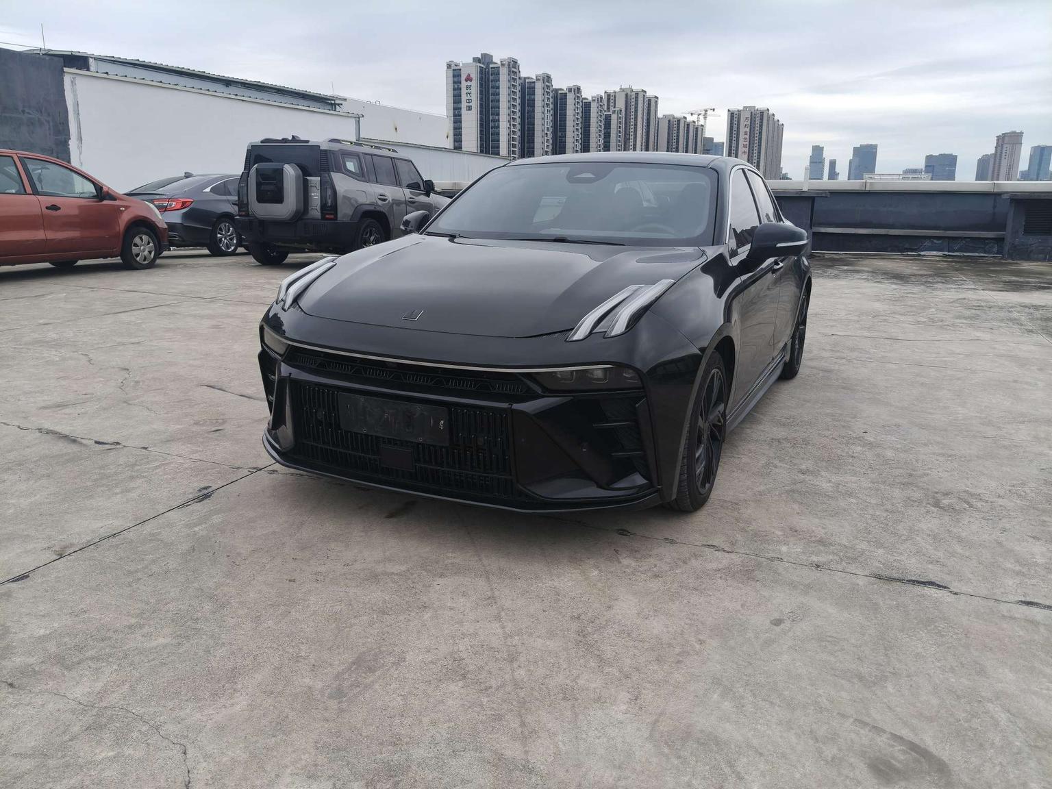 Lynk & Co 03