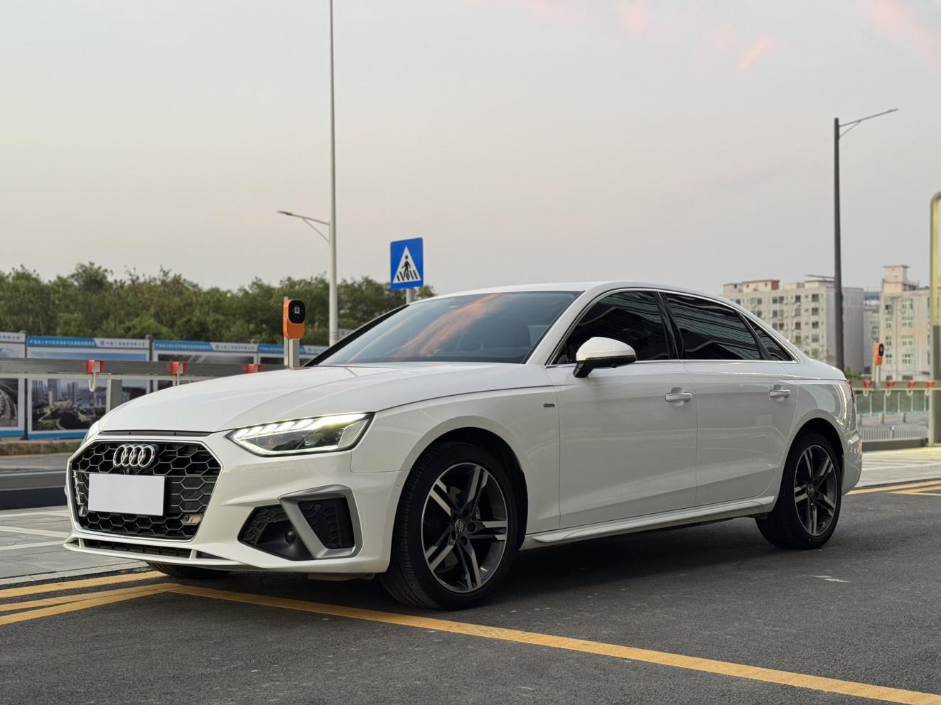 Audi A4L