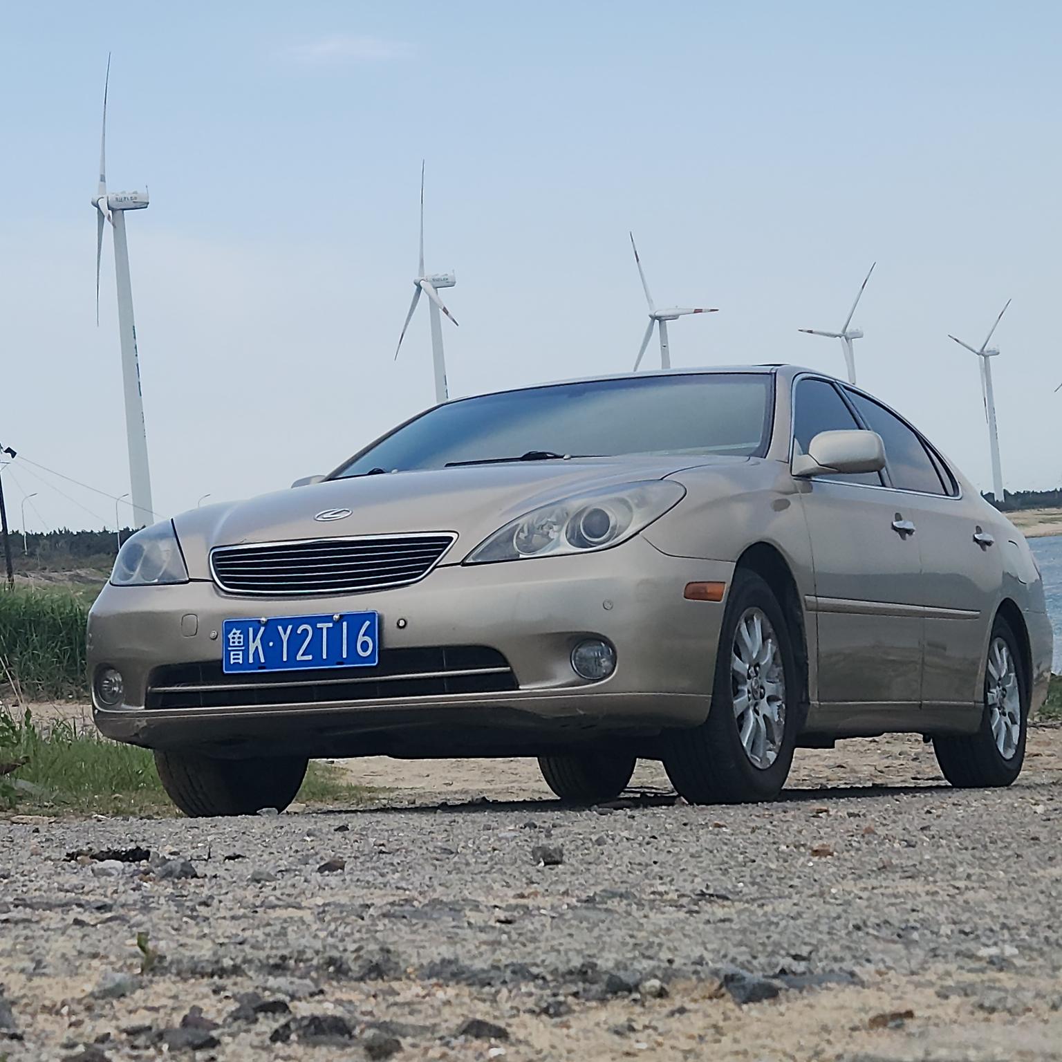 Lexus ES