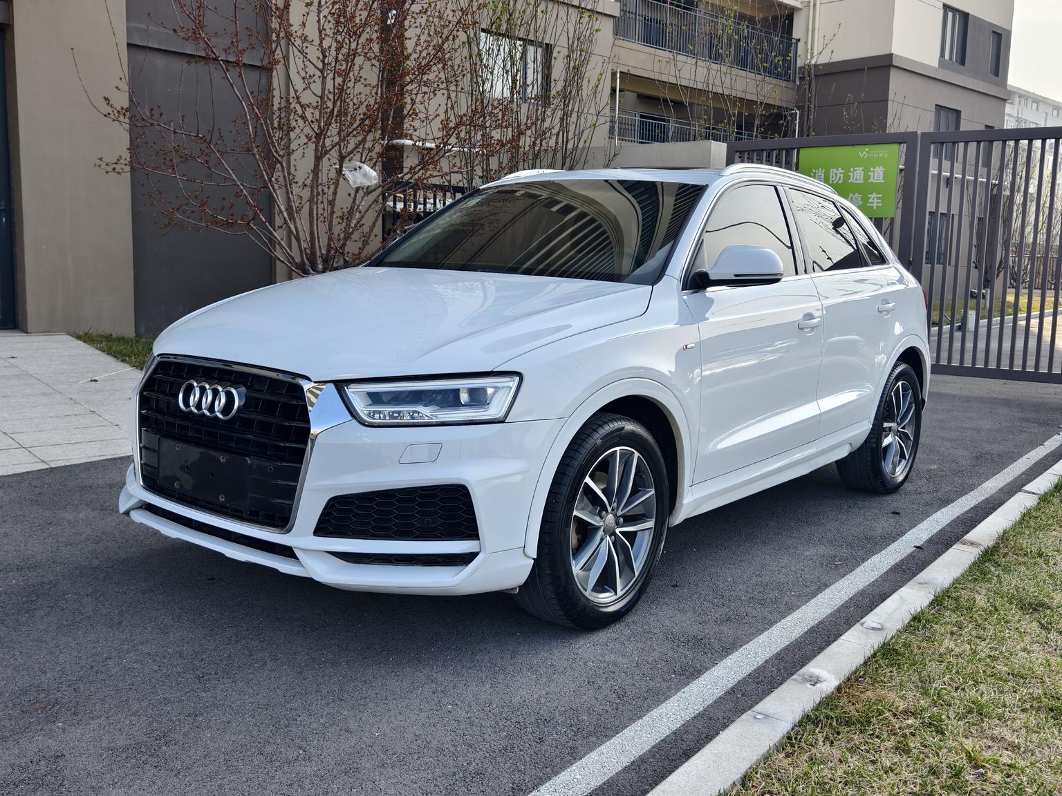Audi Q3